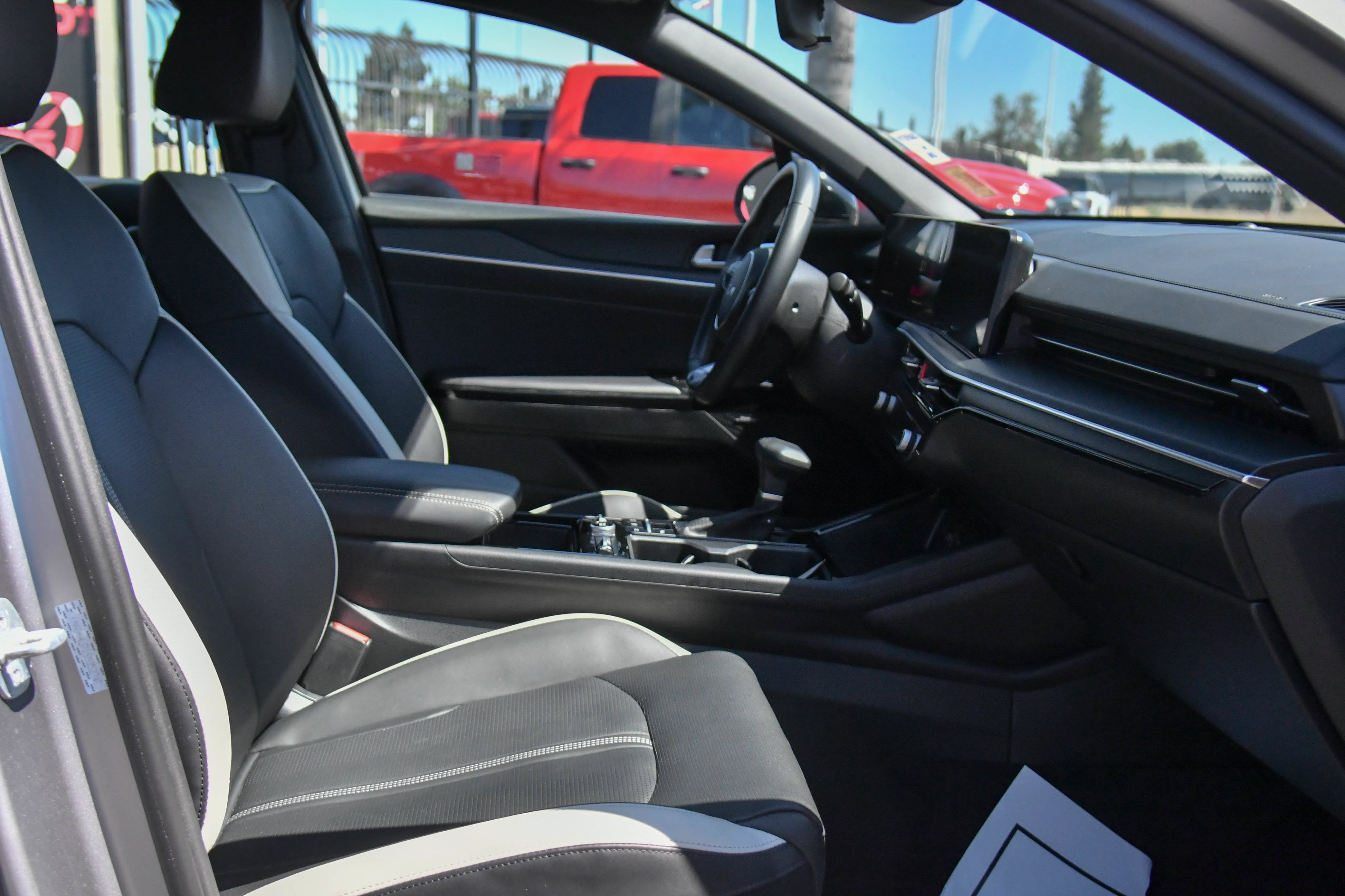 Used 2025 Kia K5 GT-Line w/ GT-Line Premium Package FWD image 50