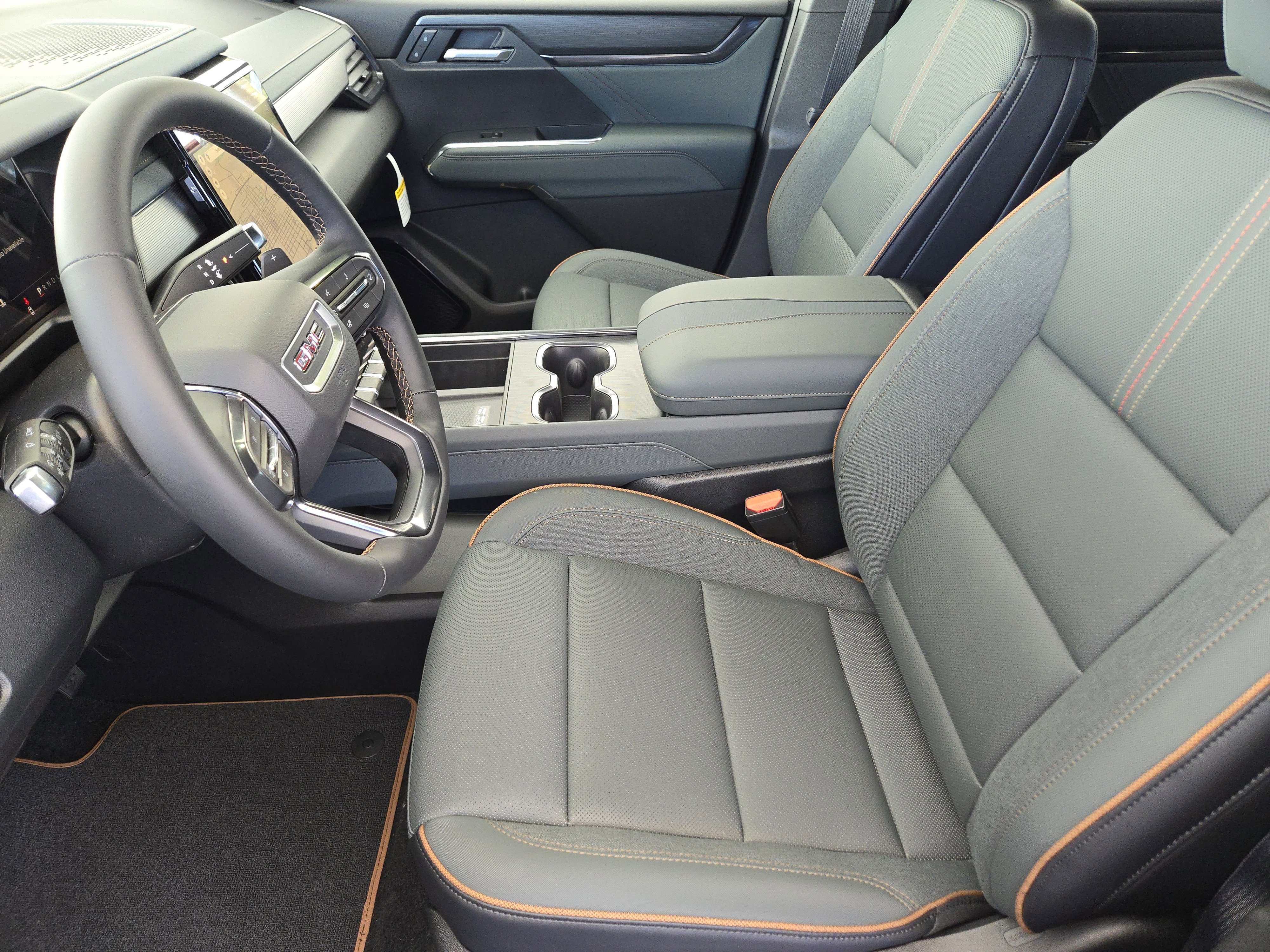 New 2026 GMC Acadia AT4 w/ Luxury Package image 10