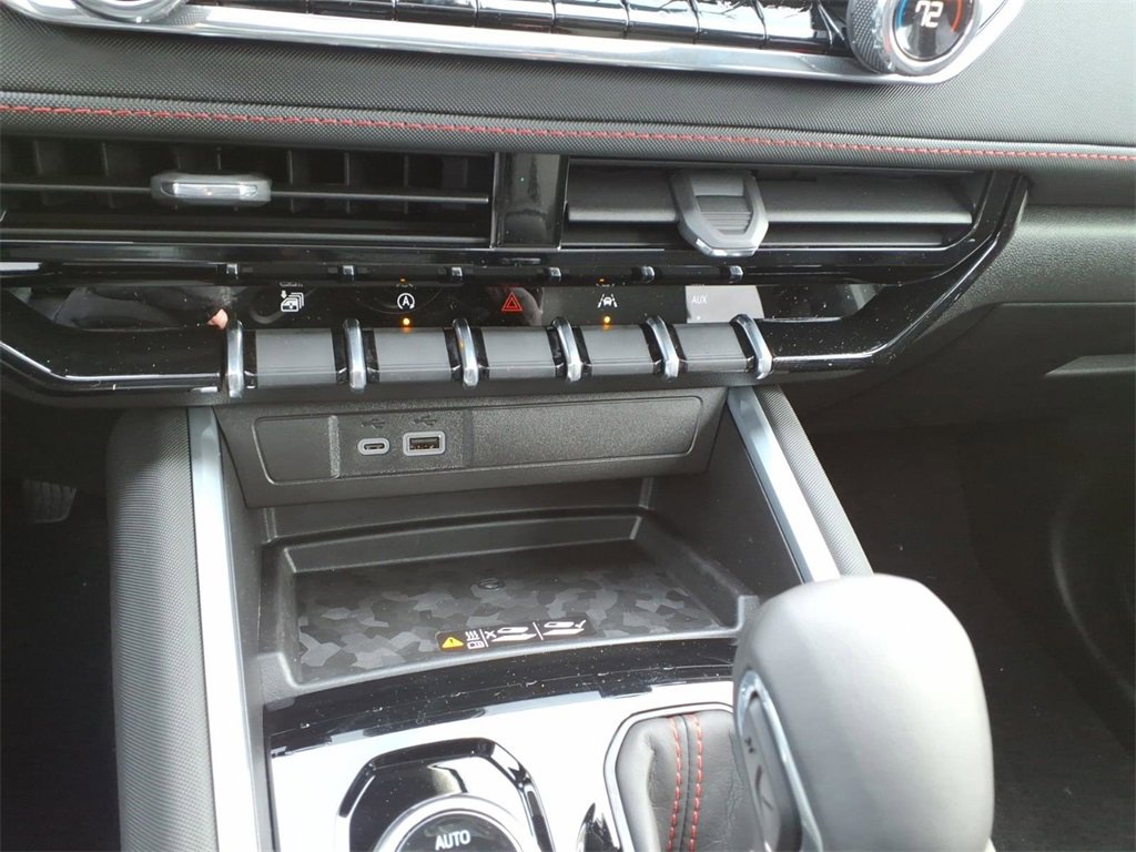 New 2026 Chevrolet Colorado Z71 w/ Technology Package image 9