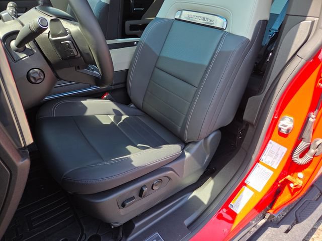 Used 2026 GMC Hummer EV SUV w/ LPO, Dark Essentials Package AWD/4WD image 26