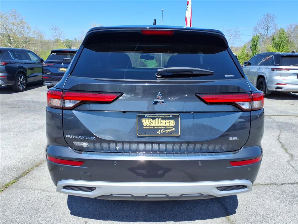 Used 2024 Mitsubishi Outlander SEL image 18