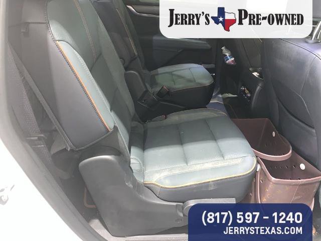 Used 2024 GMC Acadia AT4 w/ Luxury Package AWD/4WD image 11