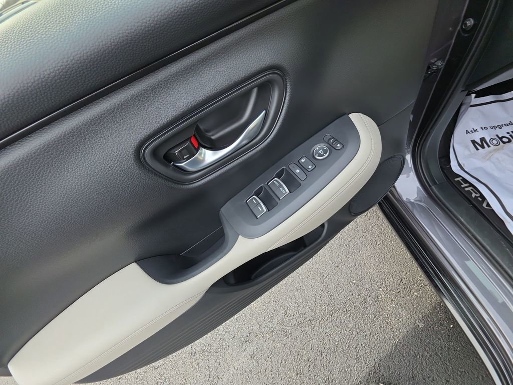 Used 2026 Honda HR-V EX-L image 13