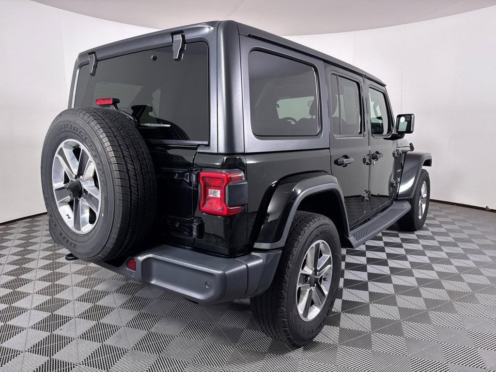 Used 2019 Jeep Wrangler Unlimited Sahara w/ Safety Group image 16