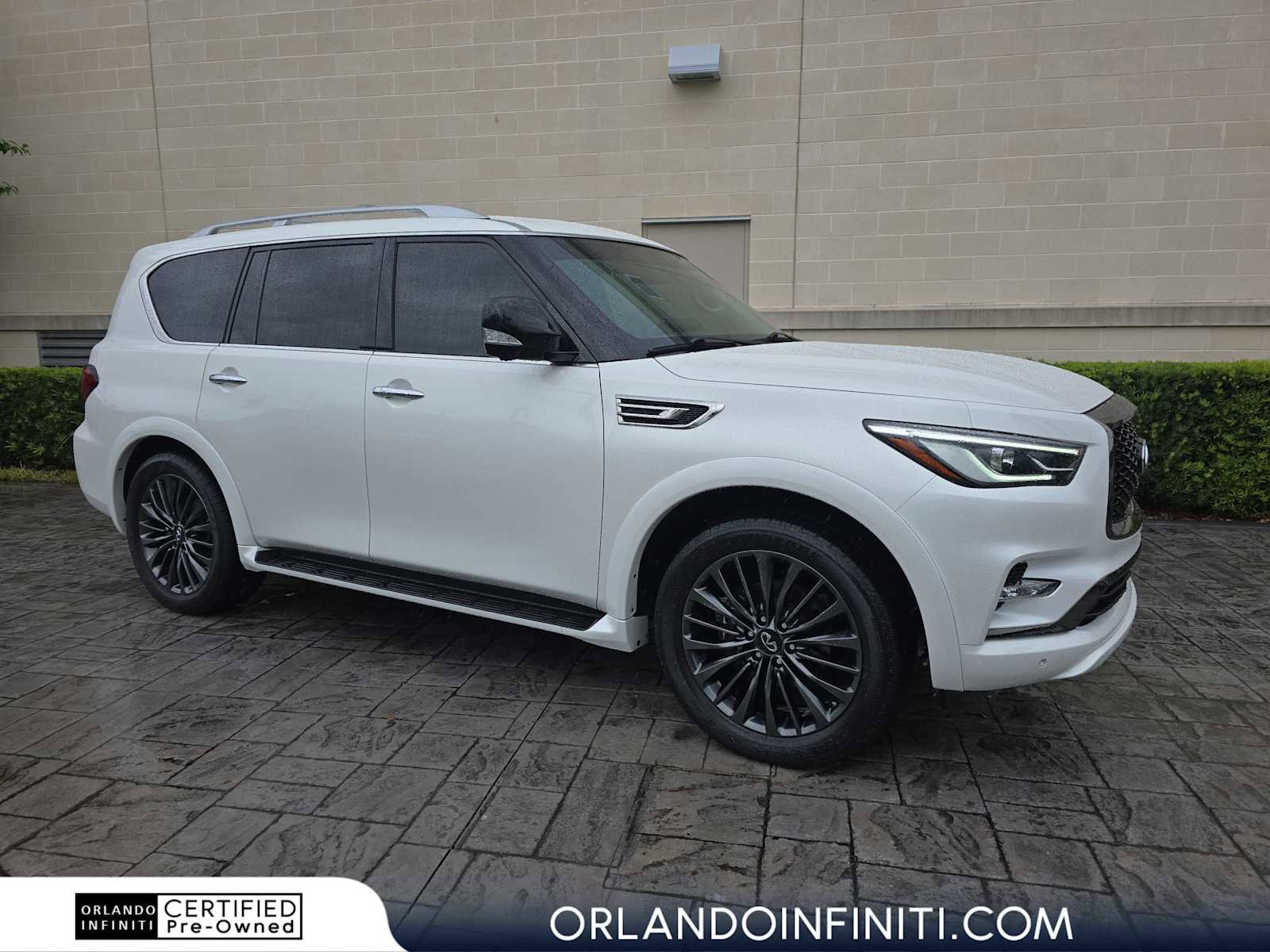 Certified 2023 INFINITI QX80 Premium Select w/ All-Season Package