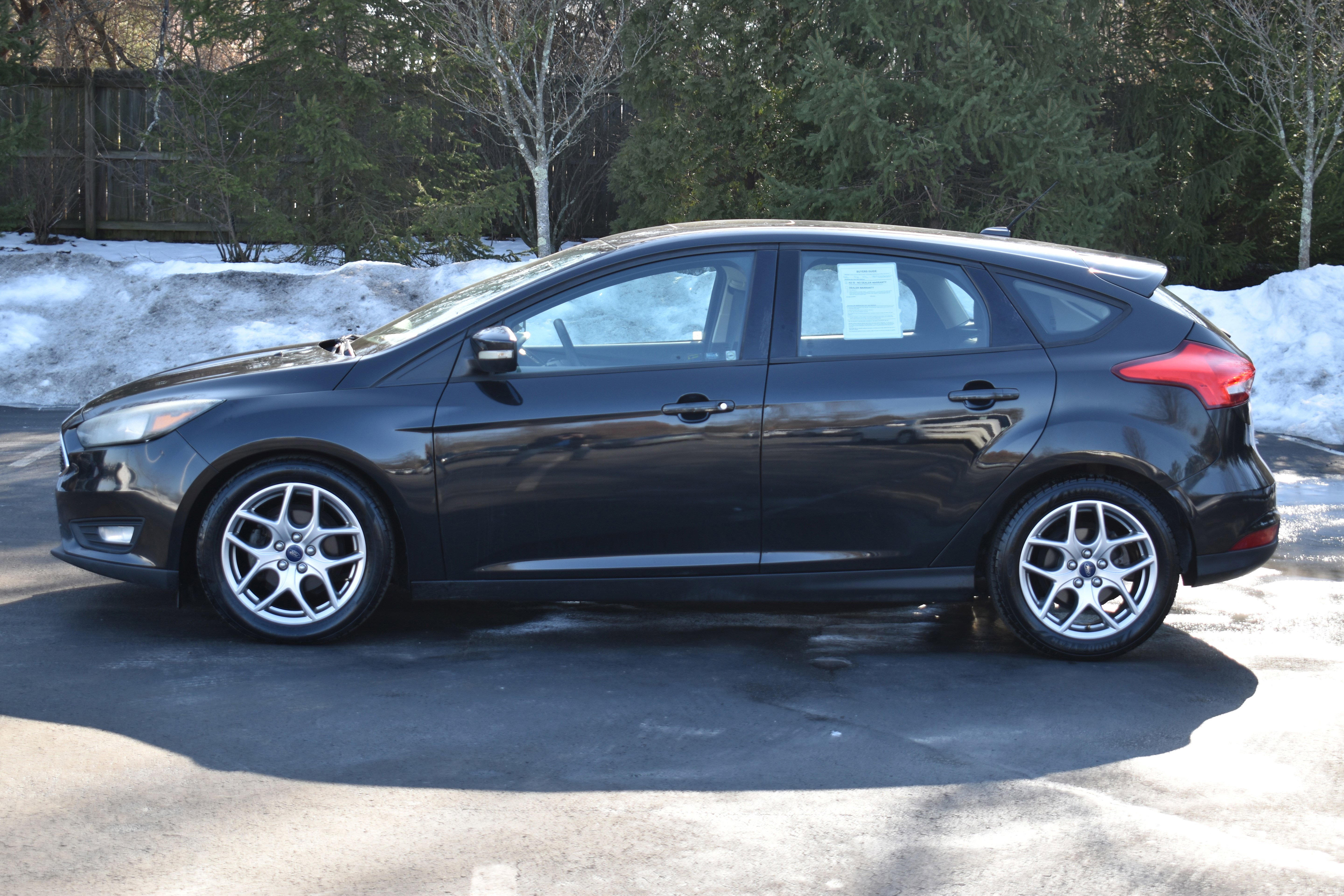 Used 2015 Ford Focus SE w/ Equipment Group 201A image 27