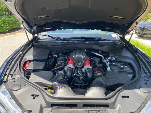 New 2024 Maserati Levante Trofeo image 10