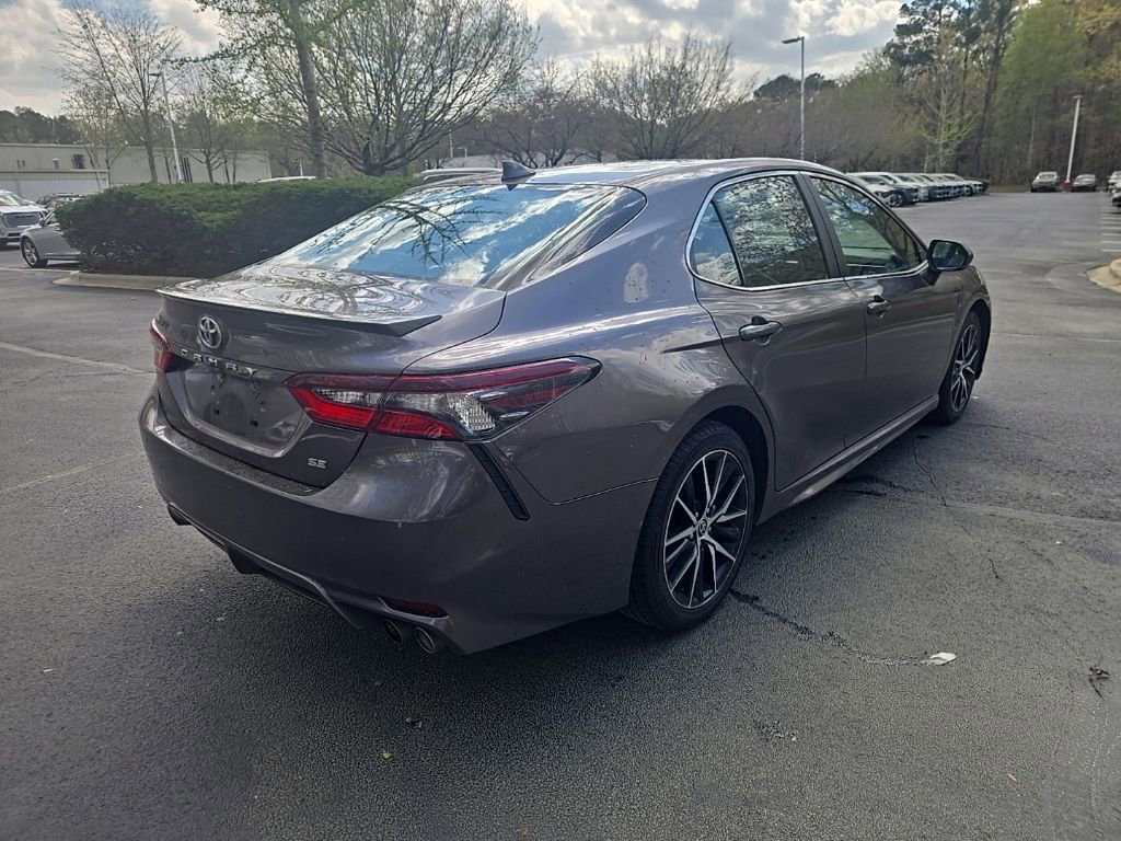 Used 2024 Toyota Camry SE w/ Cold Weather Package image 10