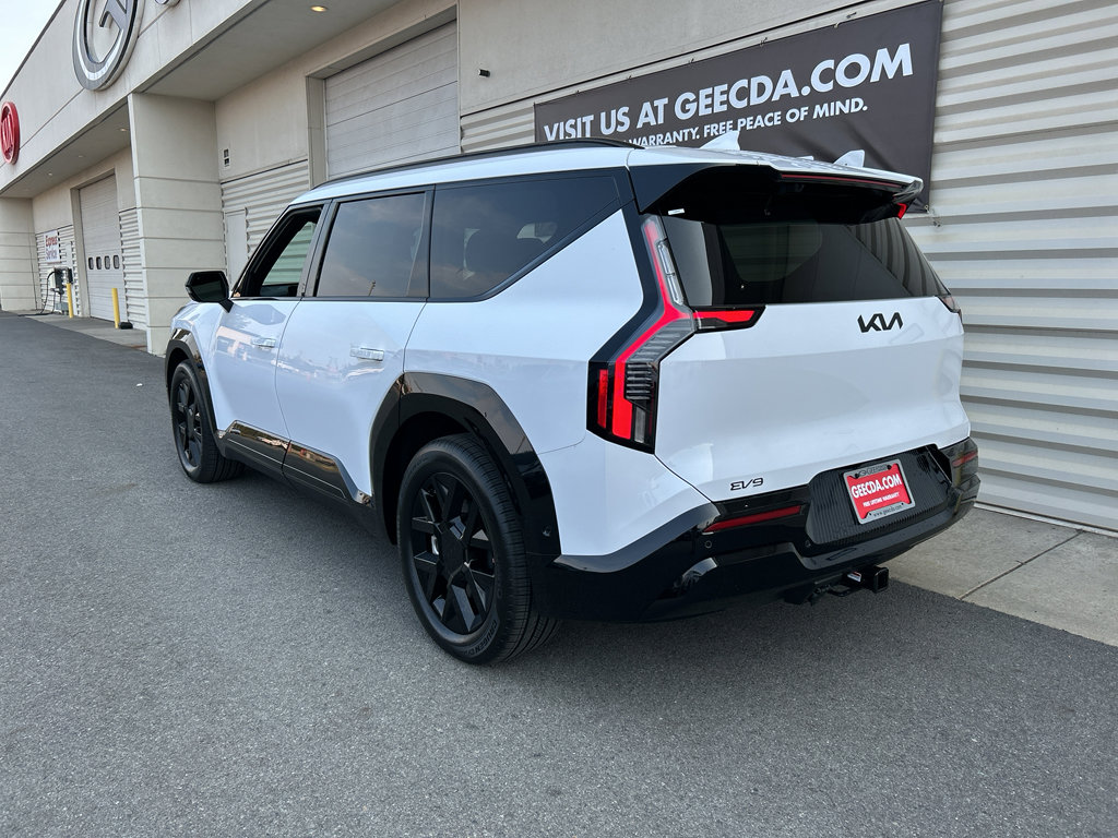 New 2026 Kia EV9 Land w/ Nightfall Edition Package image 6