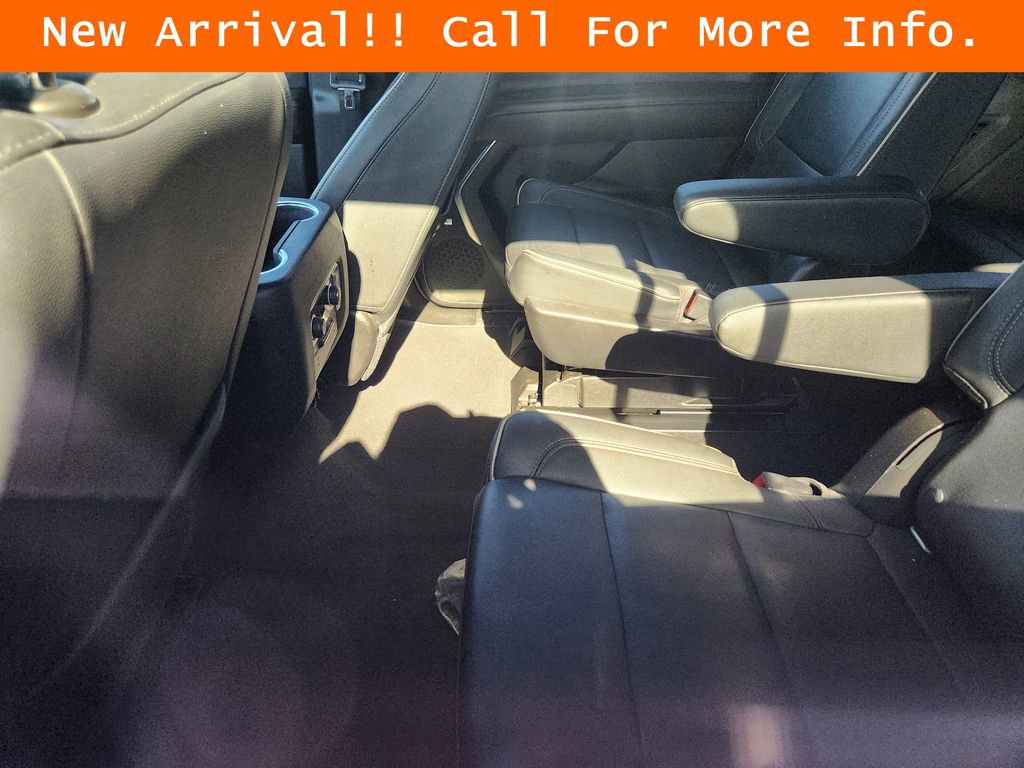 Used 2021 Chevrolet Tahoe Premier w/ Premium Package image 11