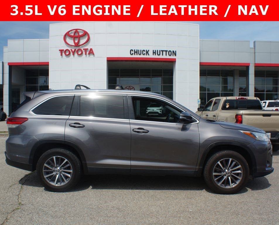 Used 2019 Toyota Highlander XLE FWD image 1