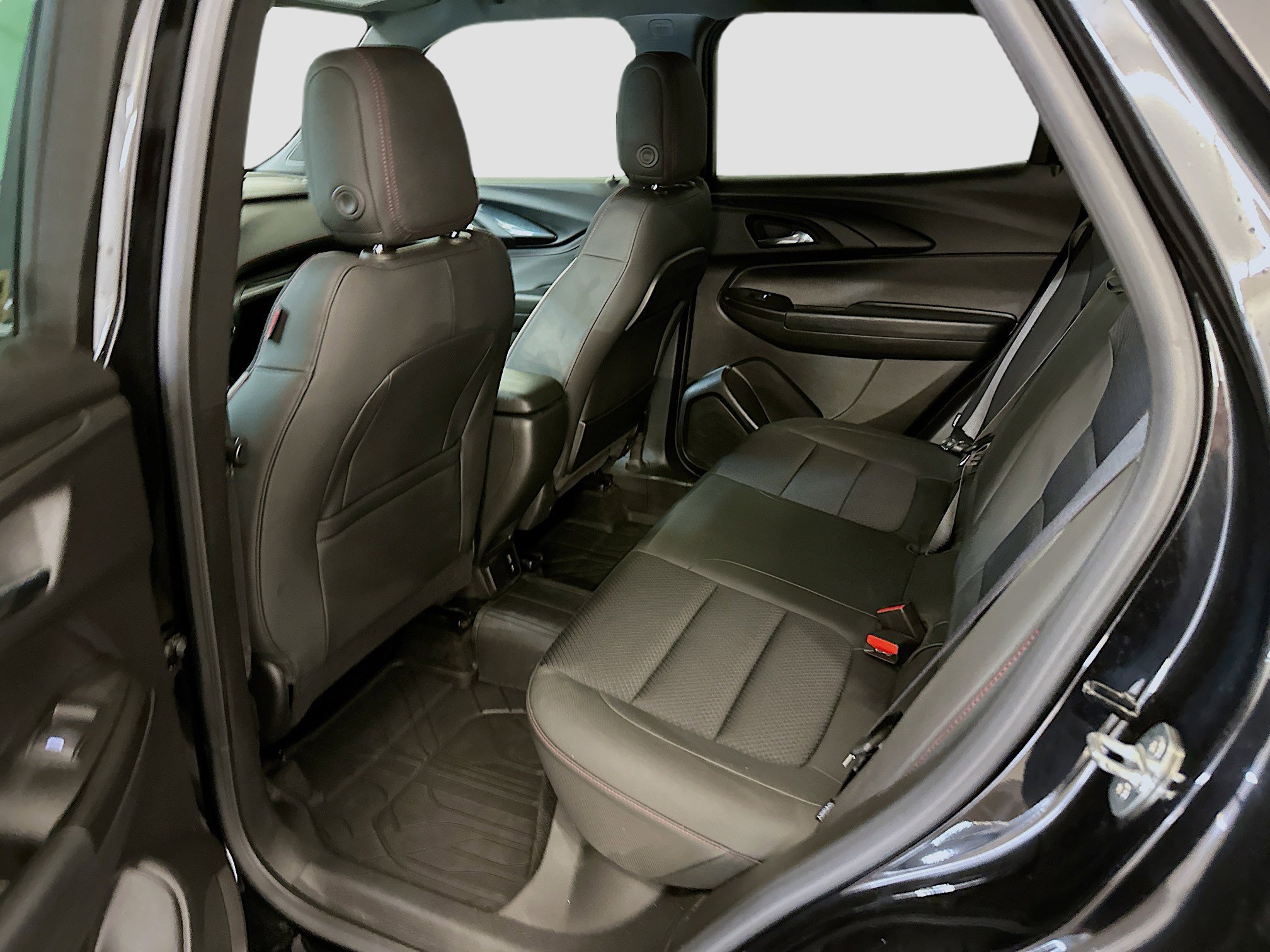 Used 2023 Chevrolet TrailBlazer RS w/ Convenience Package image 29