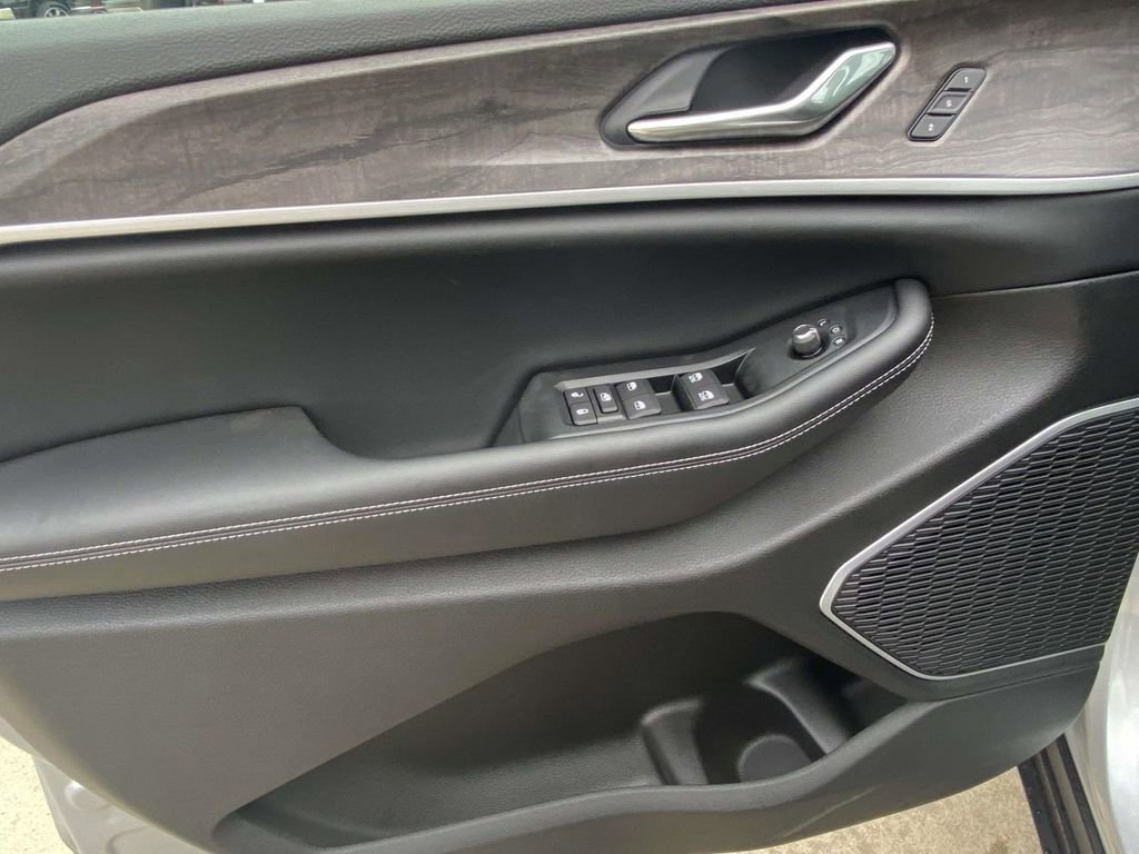 New 2026 Jeep Grand Cherokee Limited w/ Limited Altitude Package RWD image 42