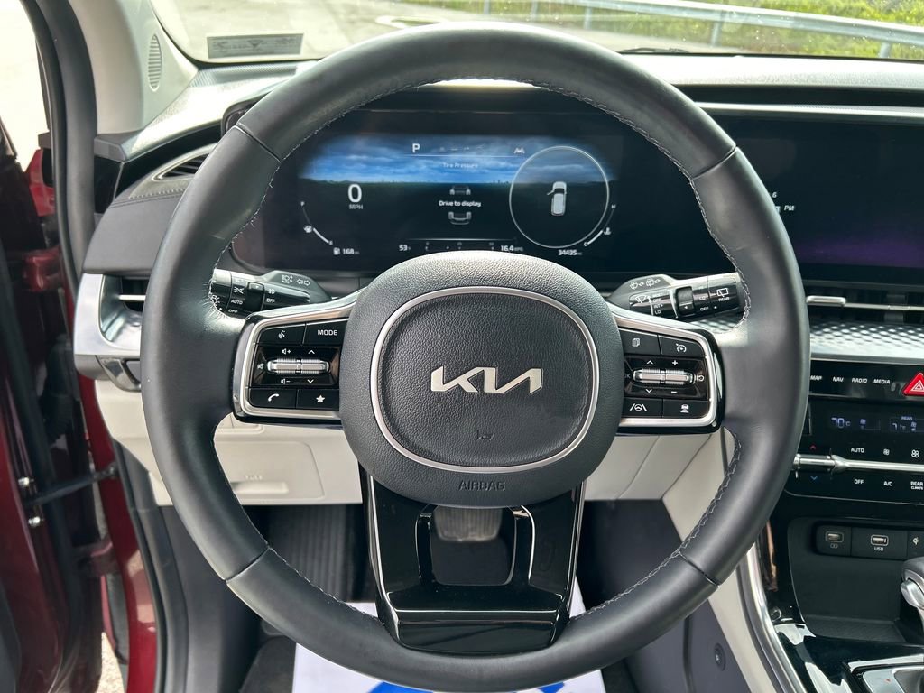 Used 2024 Kia Carnival SX Prestige image 27