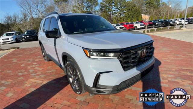 Certified 2023 Honda Pilot Sport image 3