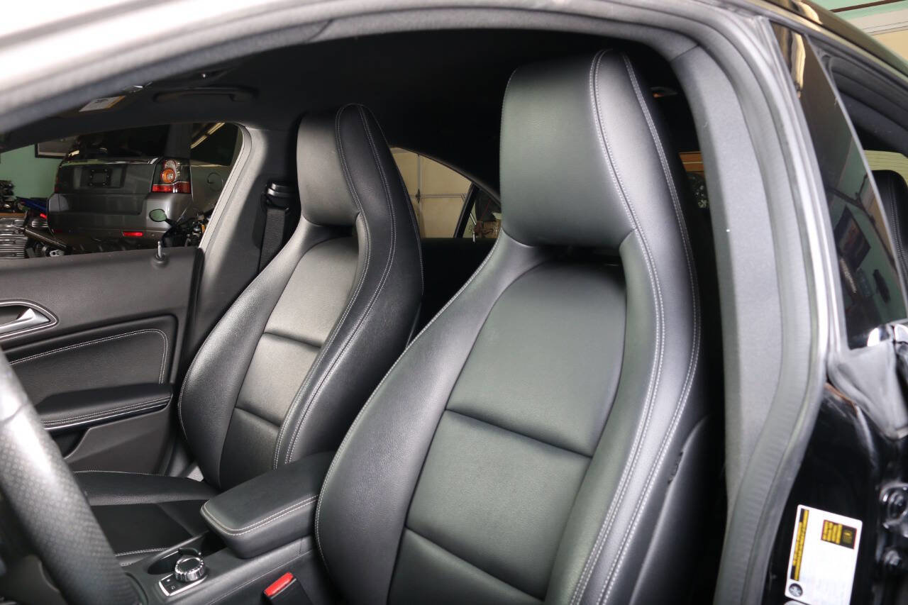 Used 2018 Mercedes-Benz CLA 250 4MATIC image 25