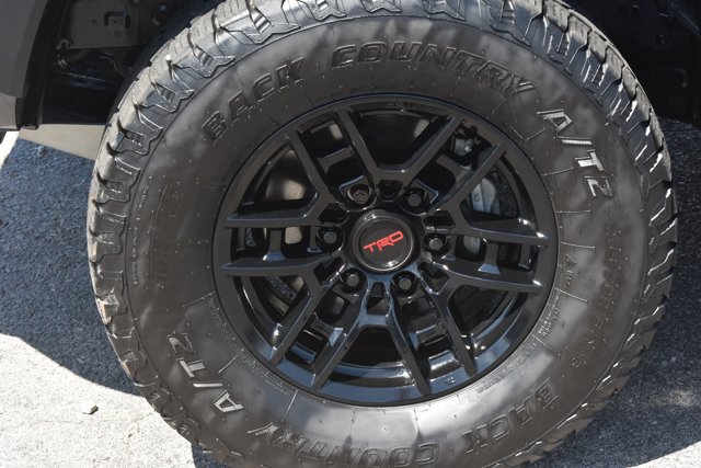 Used 2021 Toyota Tacoma TRD Pro AWD/4WD image 10