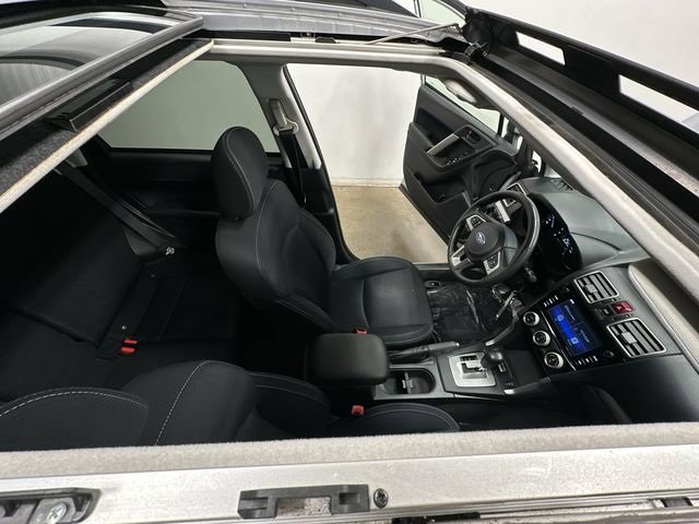 Used 2017 Subaru Forester 2.5i Premium image 6