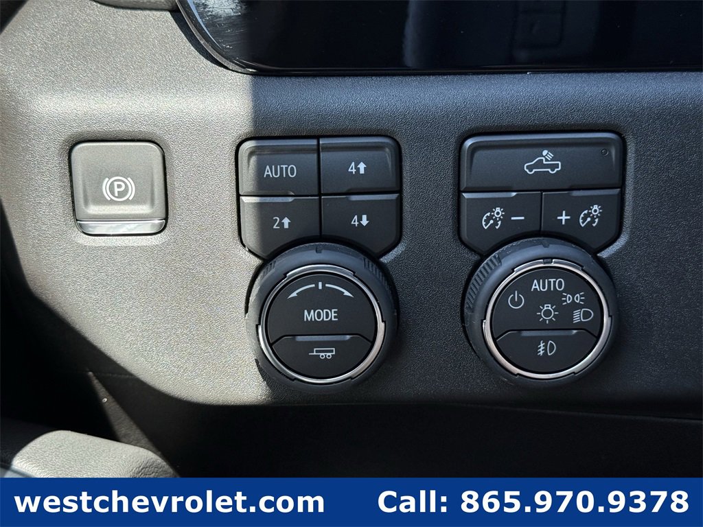 New 2026 Chevrolet Silverado 1500 RST w/ Dark Appearance Package image 16