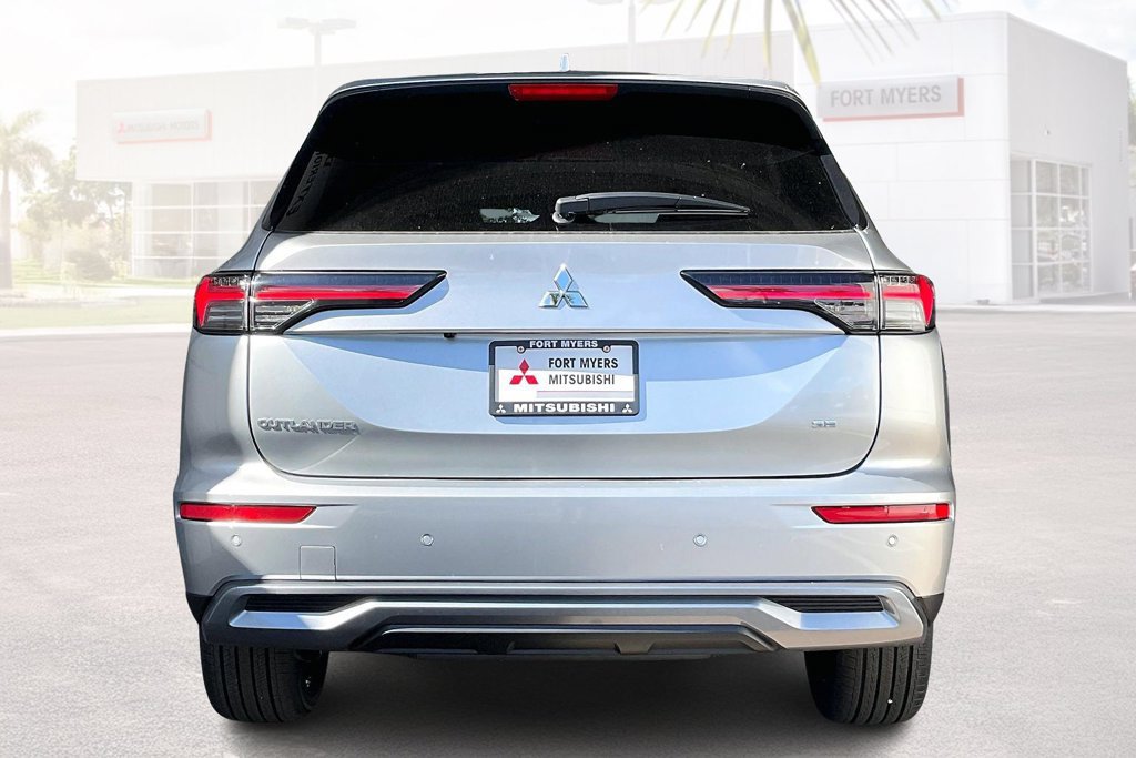 New 2026 Mitsubishi Outlander SE FWD image 4