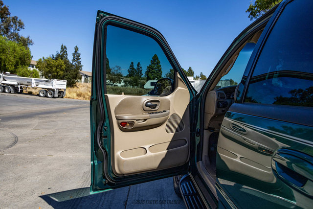 Used 2001 Ford F150 Lariat AWD/4WD image 25