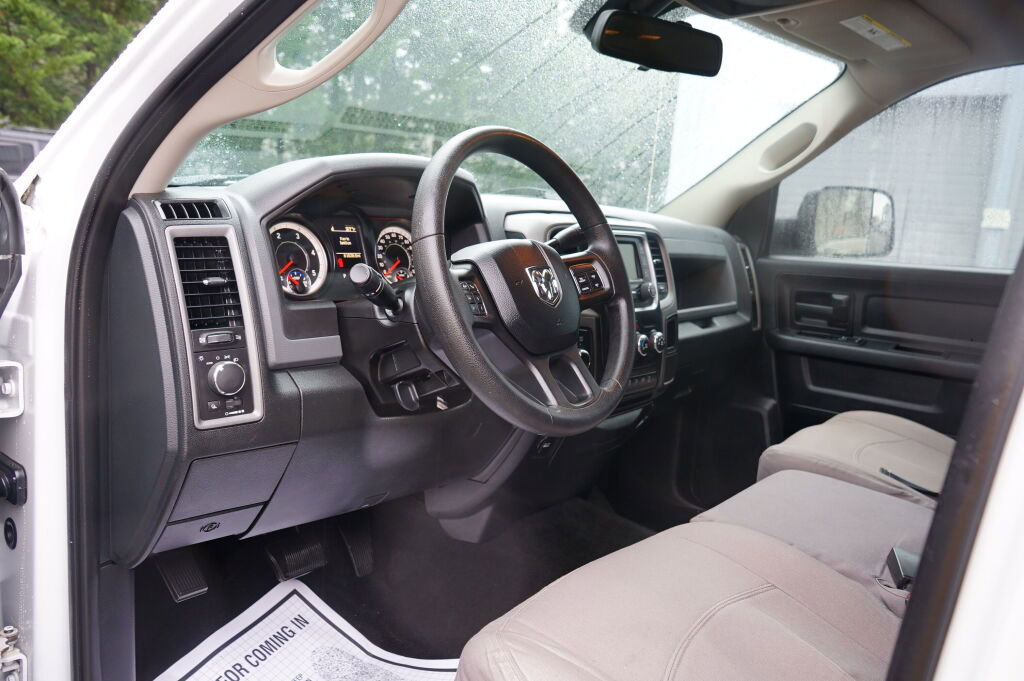 Used 2016 RAM 2500 Tradesman w/ Chrome Appearance Group image 12