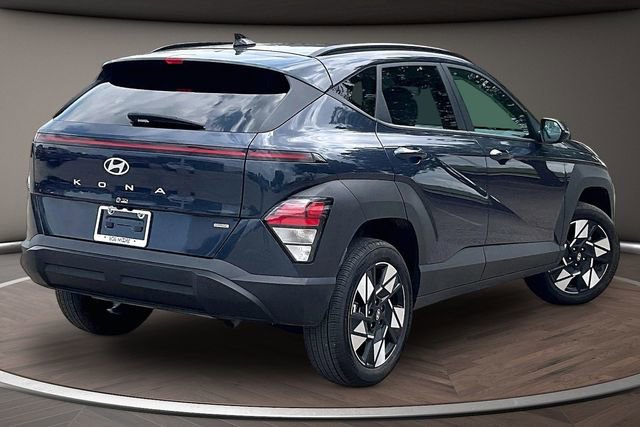 Used 2025 Hyundai Kona SEL AWD/4WD image 2