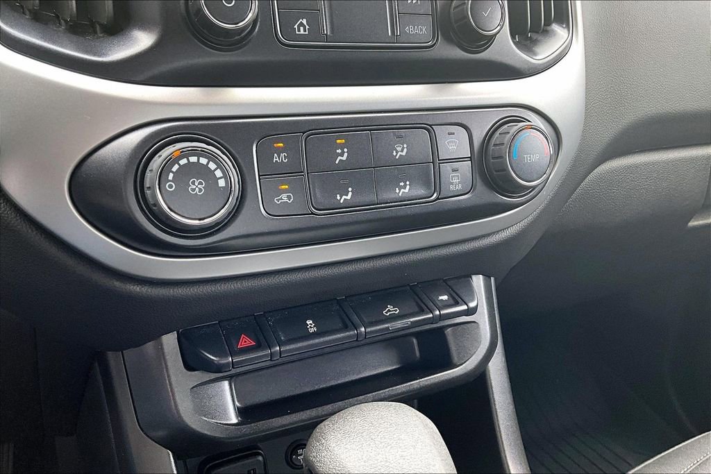 Used 2022 Chevrolet Colorado LT w/ LT Convenience Package image 16