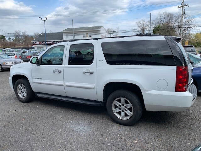 Used 2007 GMC Yukon XL SLT w/ SLT Preferred Equipment Group image 5