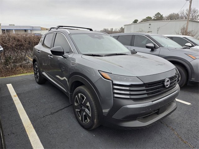 Used 2026 Nissan Kicks SV w/ SV Premium Package image 3