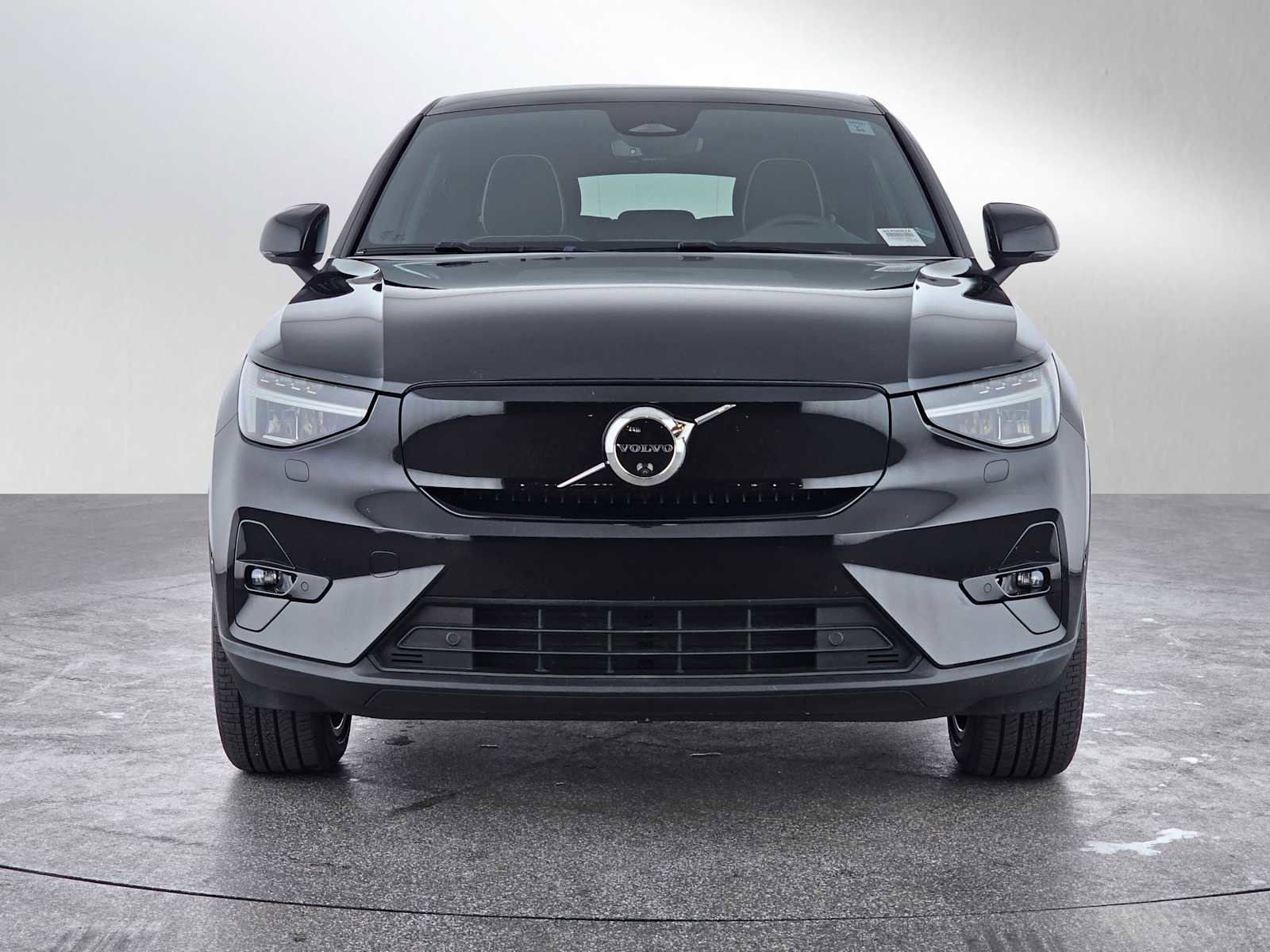 Used 2023 Volvo C40 P8 Recharge Ultimate image 8