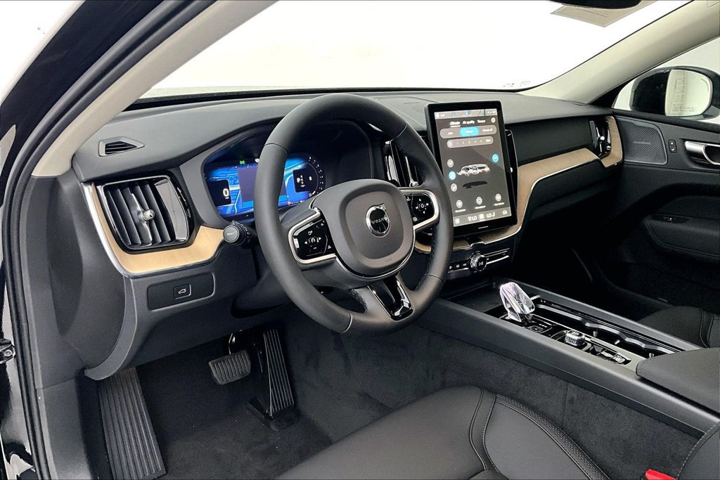 New 2026 Volvo XC60 B5 Plus w/ Climate Package AWD/4WD image 19