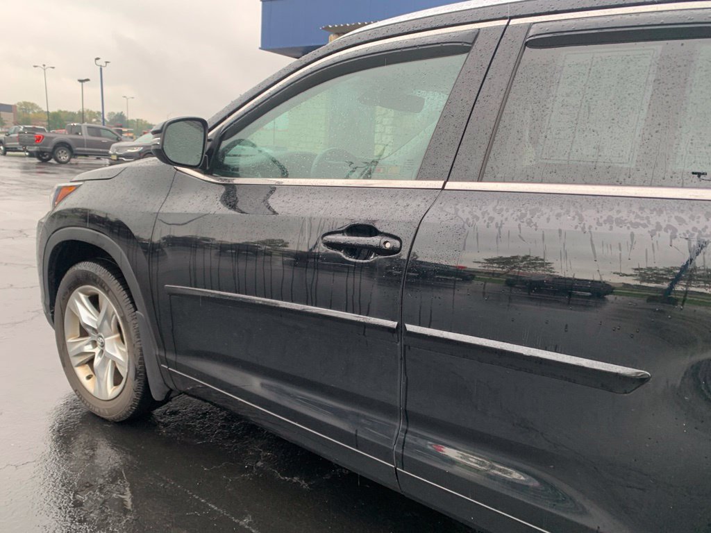Used 2018 Toyota Highlander Limited w/ Protection Package #3 AWD/4WD image 10