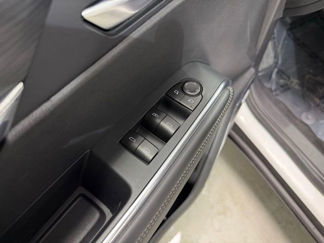 Certified 2025 GMC Acadia Elevation image 12