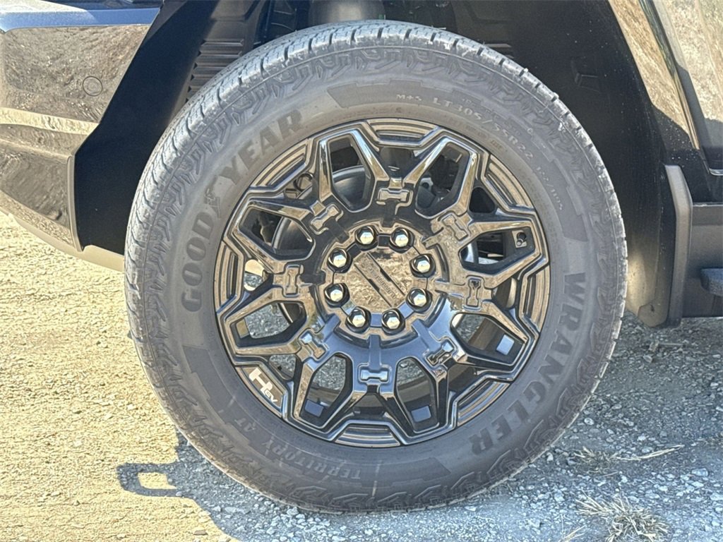 New 2026 GMC Hummer EV 4x4 Crew Cab image 12