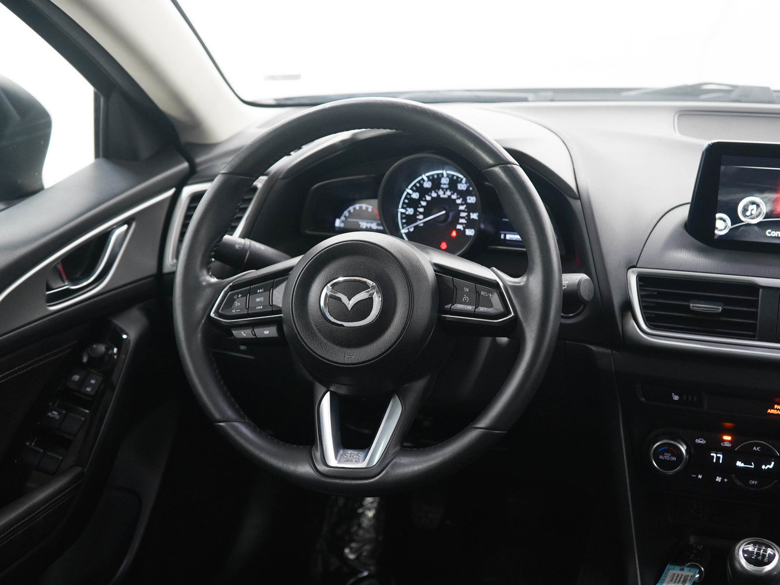 Used 2017 MAZDA MAZDA3 Touring FWD image 14