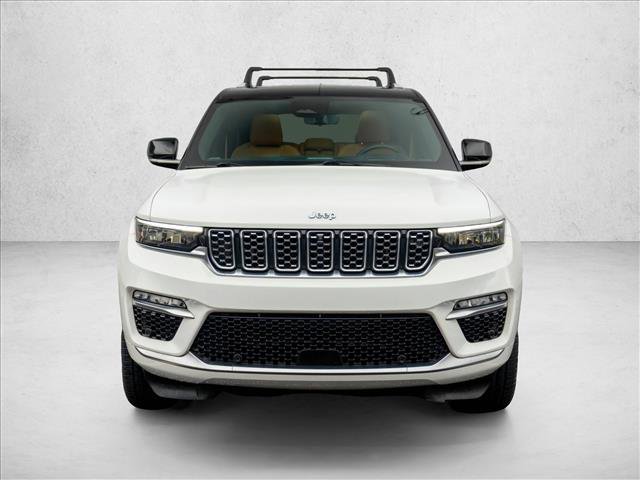 Used 2023 Jeep Grand Cherokee Summit AWD/4WD image 6