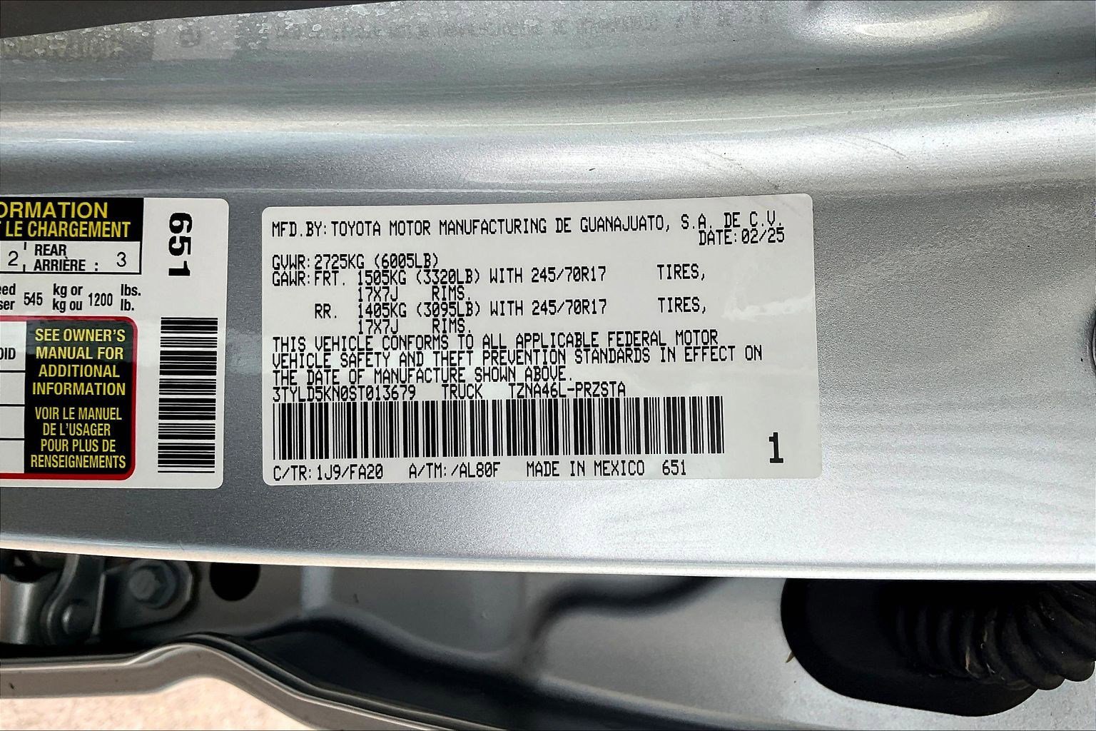 Certified 2025 Toyota Tacoma SR AWD/4WD image 19