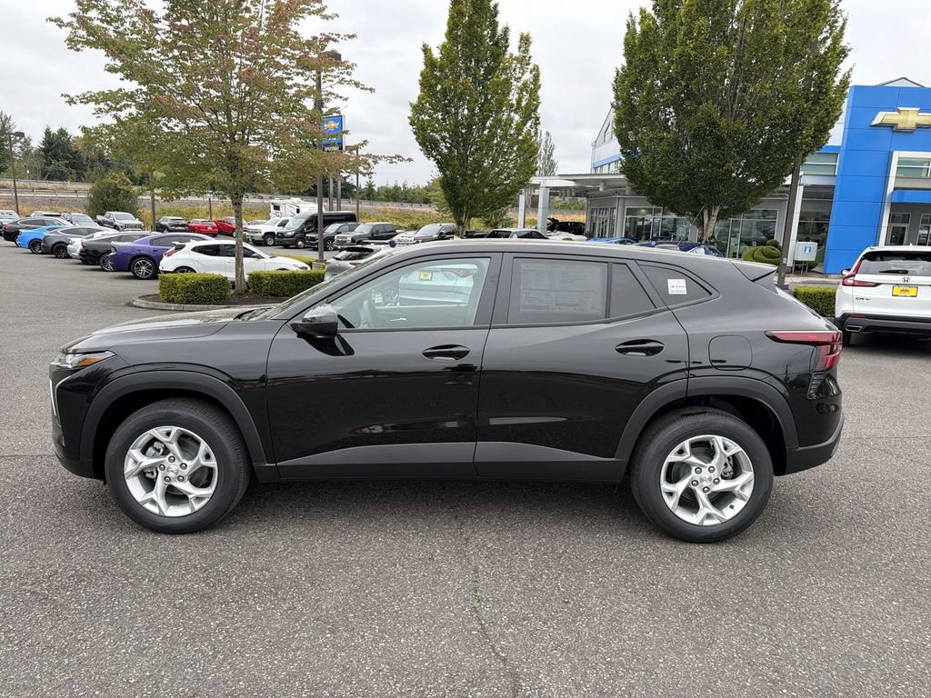 New 2026 Chevrolet Trax LS w/ LS Convenience Package FWD image 6