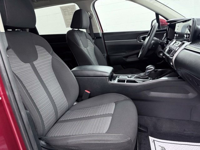 Used 2023 Kia Sorento LX FWD image 17
