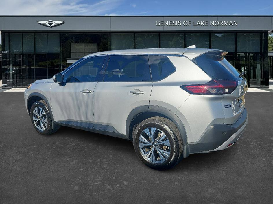 Used 2021 Nissan Rogue SV image 5