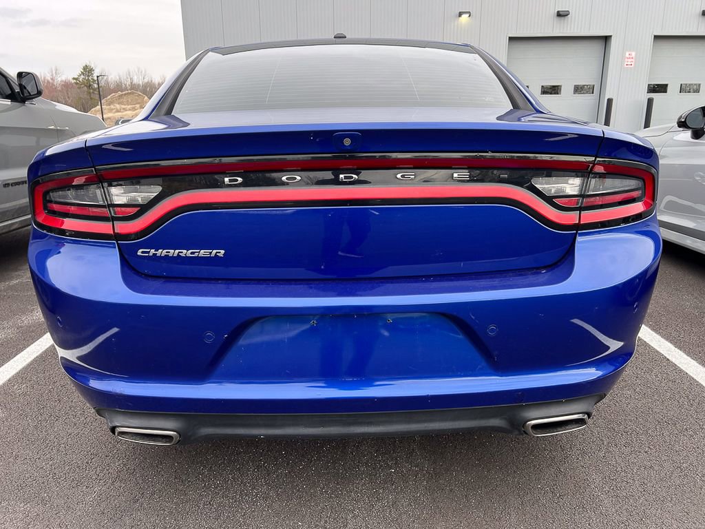 Used 2021 Dodge Charger SXT w/ Leather Interior Group image 3