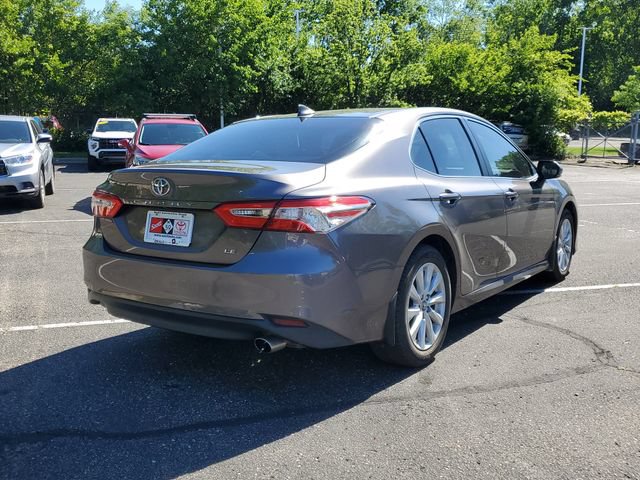 Used 2019 Toyota Camry LE FWD image 4