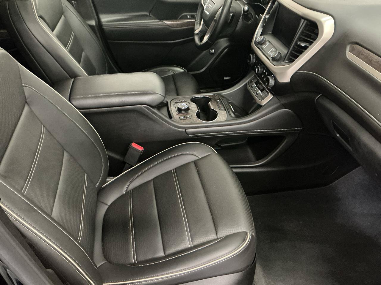 Used 2023 GMC Acadia Denali w/ Black Diamond Edition AWD/4WD image 15