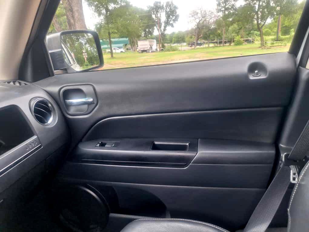 Used 2016 Jeep Patriot High Altitude image 19