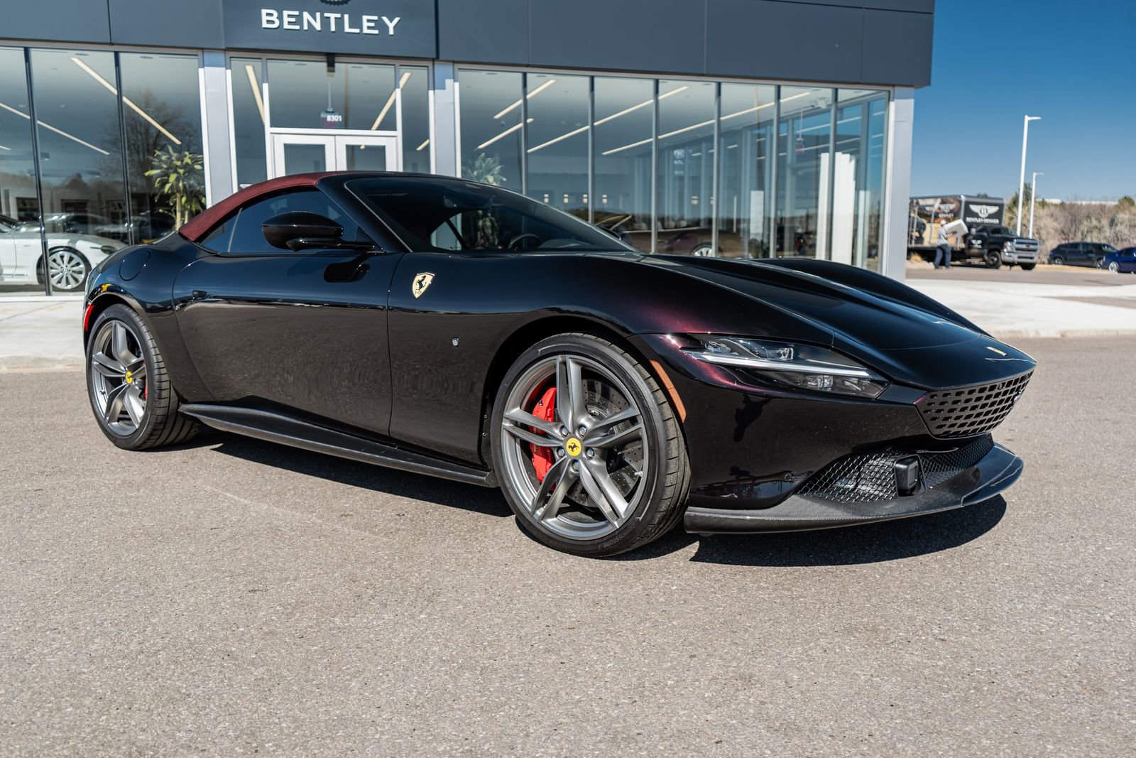 Used 2024 Ferrari Roma Spider image 19