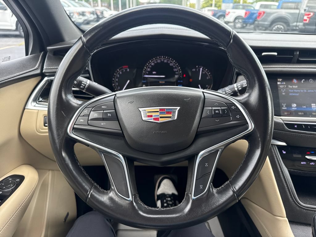 Used 2018 Cadillac XT5 AWD image 35