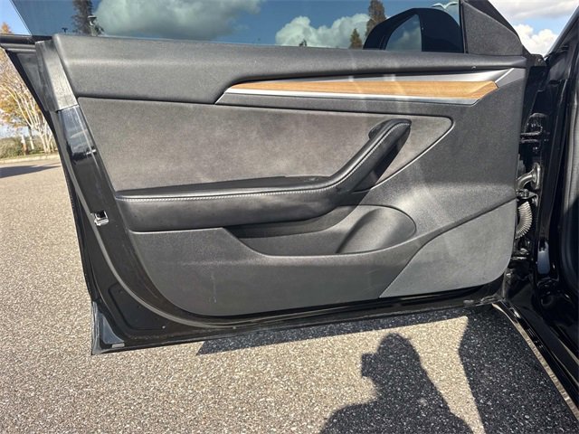 Used 2021 Tesla Model 3 Performance image 16