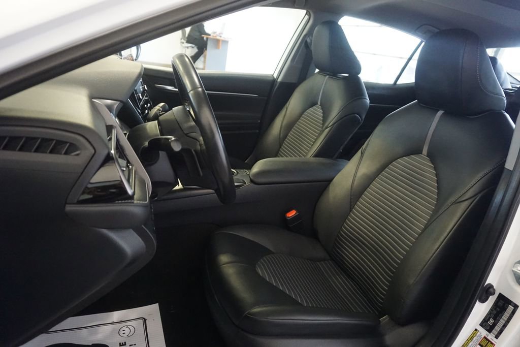 Used 2023 Toyota Camry SE image 17