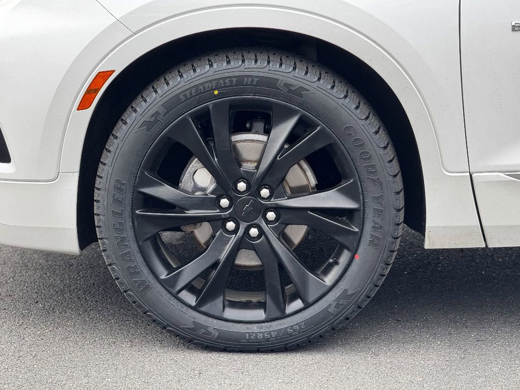 Used 2020 Chevrolet Blazer Premier w/ Driver Confidence II Package image 16